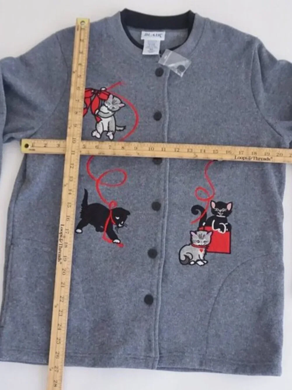 Vintage Blair Gray Cardigan Cats Yarn Holiday Cabincore Grandmacore Festive M - Picture 3 of 9